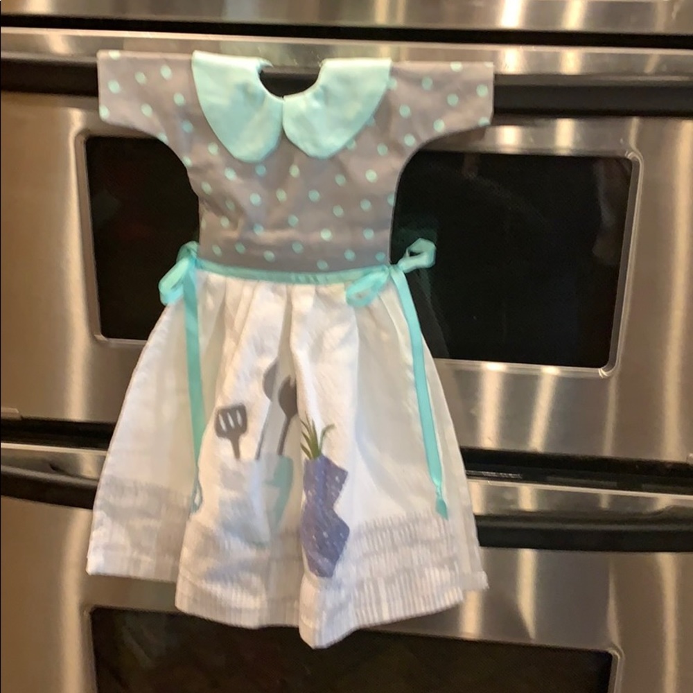 Hand towel to dry your hands